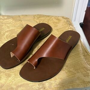 Aerosoft Brown Leather Sandals